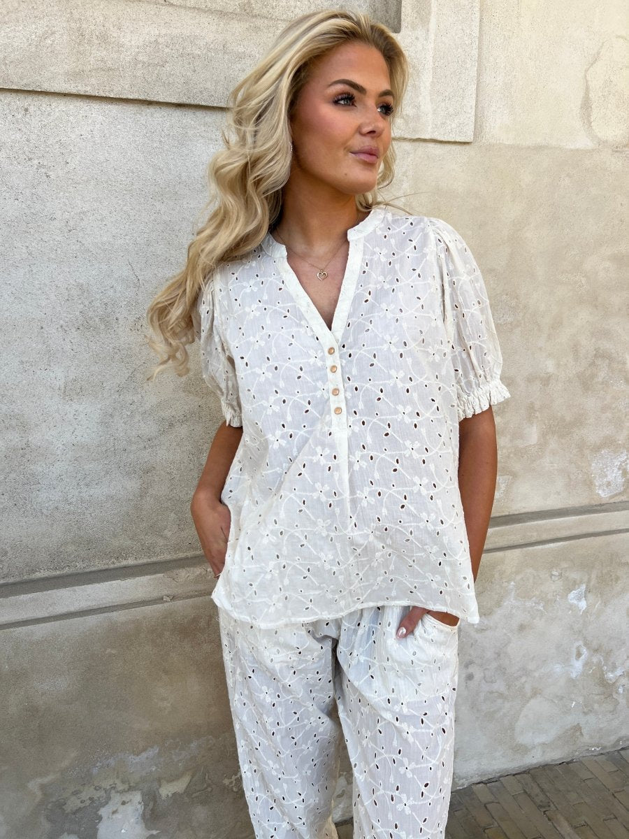 Gaspar TUNØ BRODERIE ANGLAISE - OFF WHITE - Aaberg DK