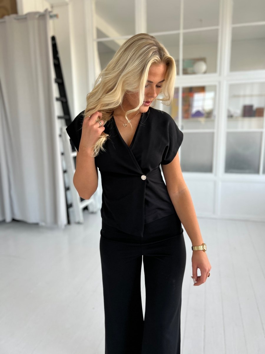 Sisters Point Gevela vest black - Aaberg DK