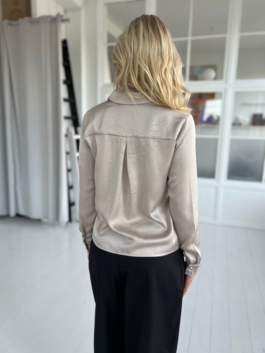 Sisters Point Velka Shirt Champagne - Aaberg DK
