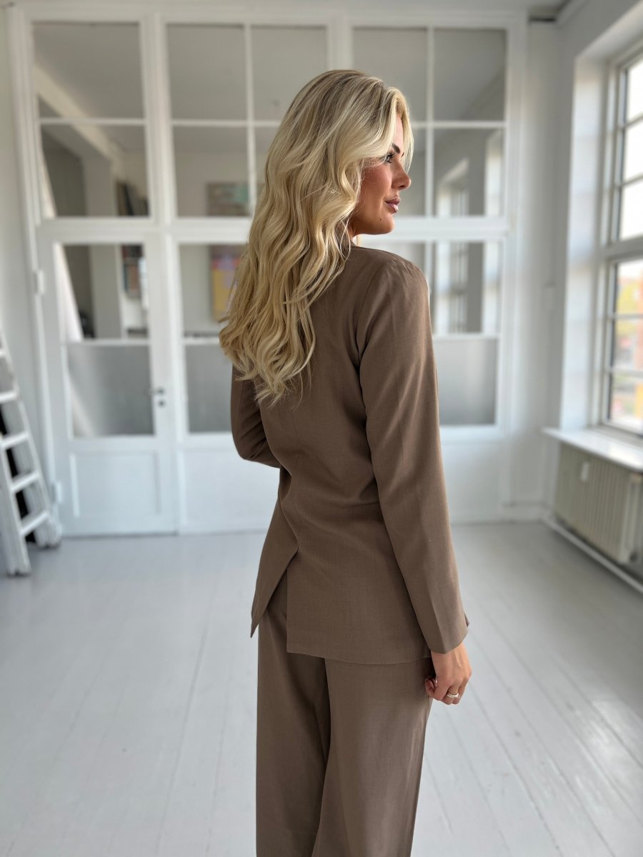 Sisters Point Viska blazer Brown - Aaberg DK