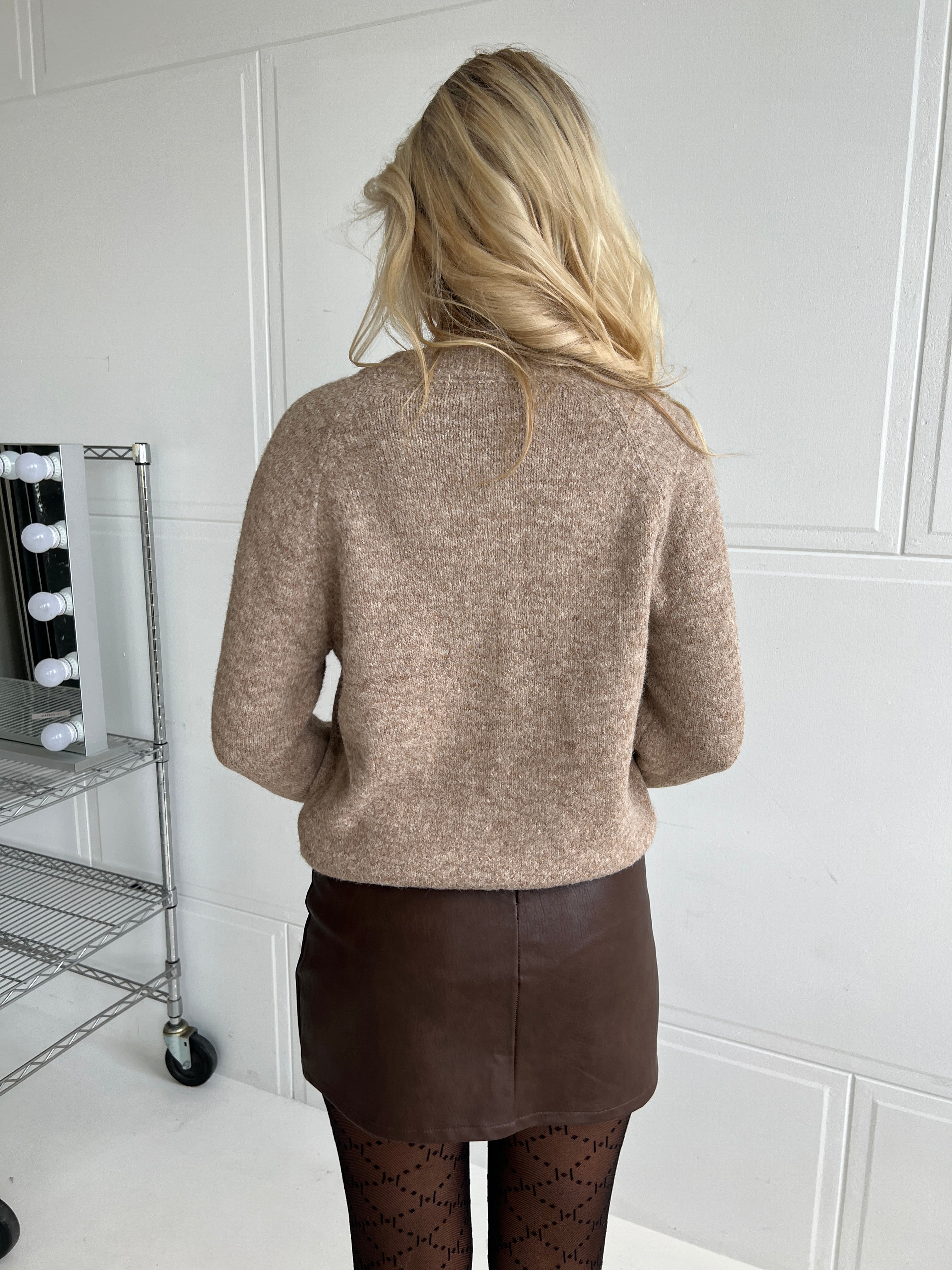 Milano beige sweater