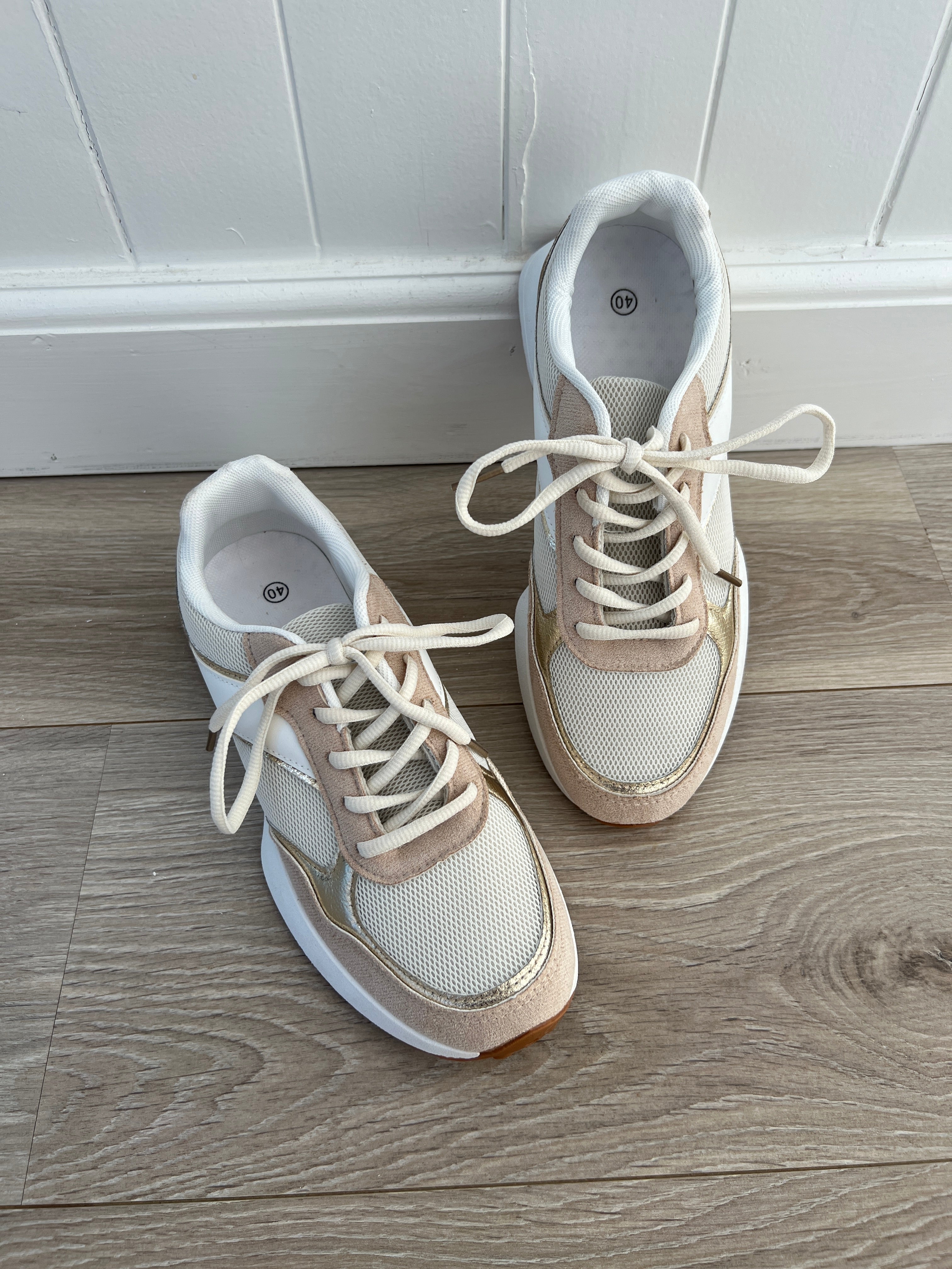 Joia beige sneakers