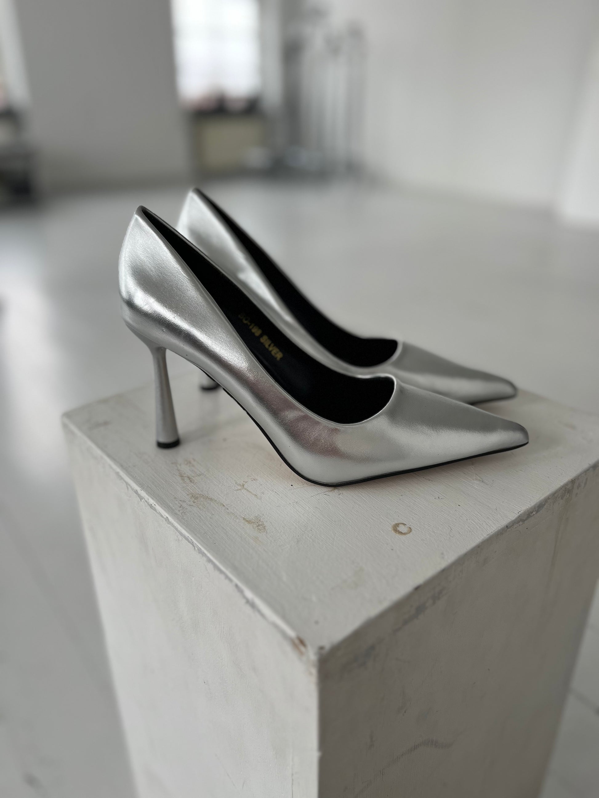 Marquiz sølv heels (198) fra webshoppen Aaberg Copenhagen