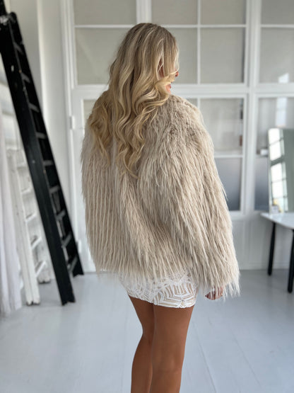 Flam beige fluffy faux fur (2219)