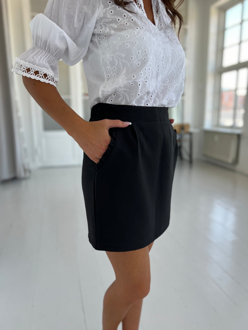 Emma Ella sort skirt (5439)-nederdel-Åberg CPH-Åberg Copenhagen DK