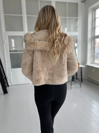 Azaka beige fur jacket (4597)