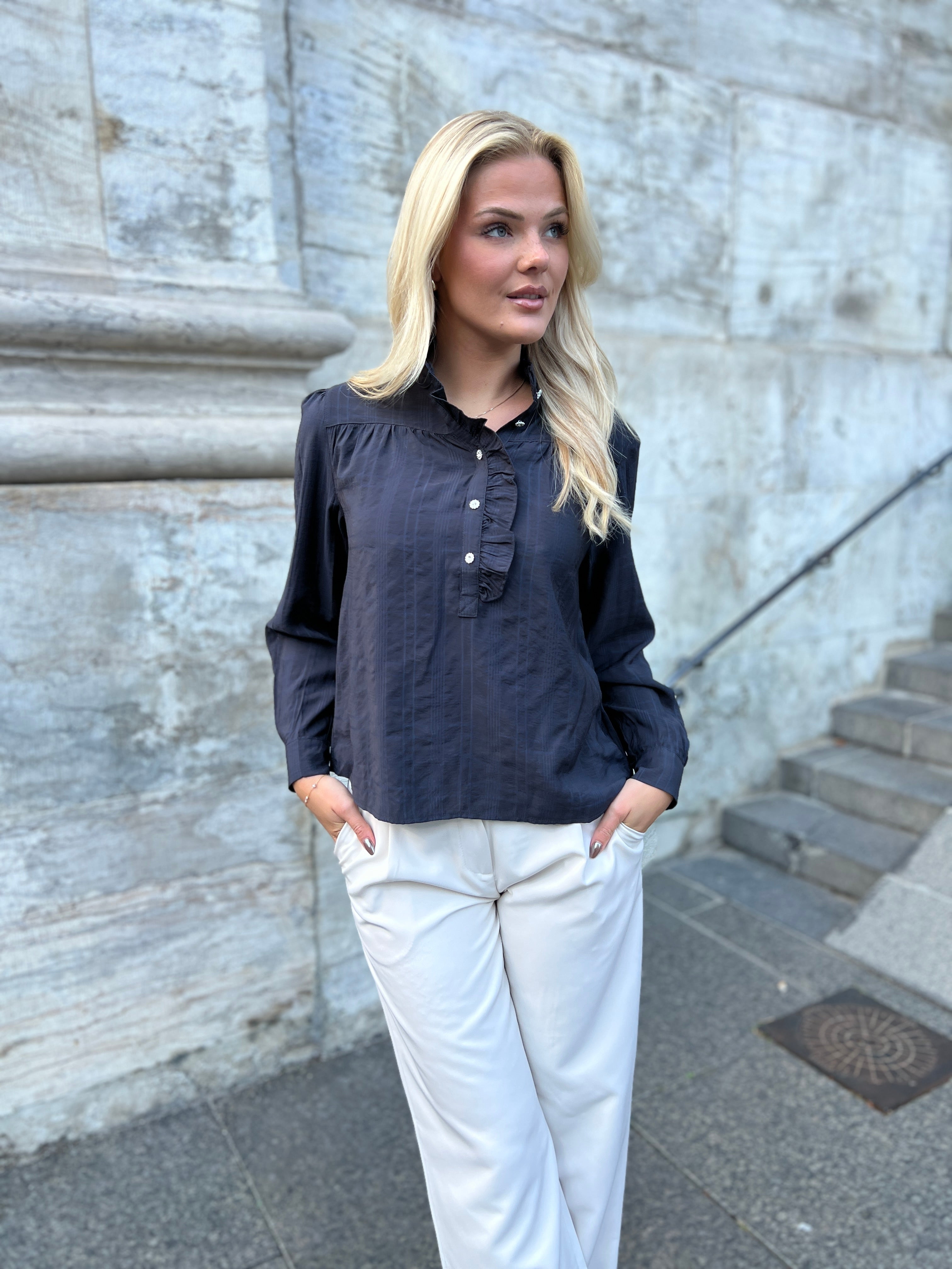 Continue - Skjorte - Ariana Navy blue