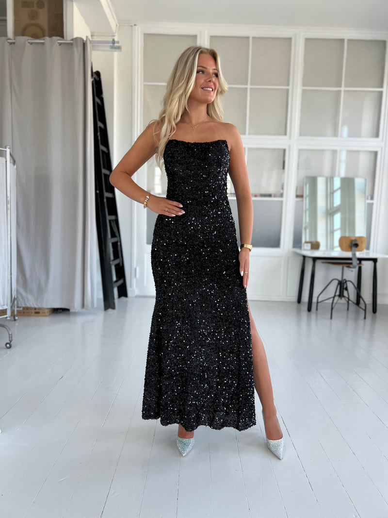 Soky Black long dress (4130)-kjole-Aaberg Copenhagen