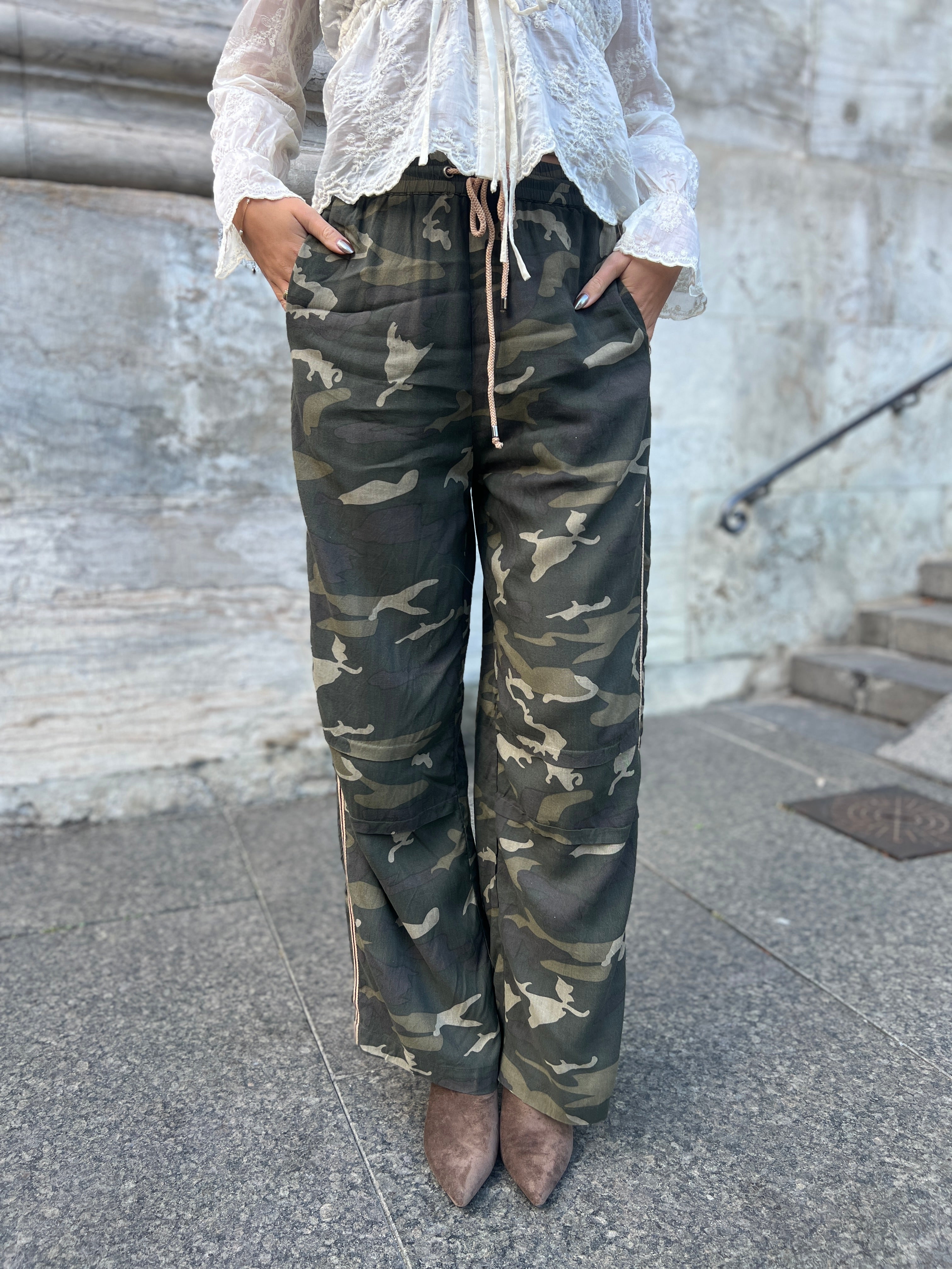 Continue army løse bukser - Åberg Copenhagen