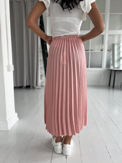 Rosy pink skirt (225)