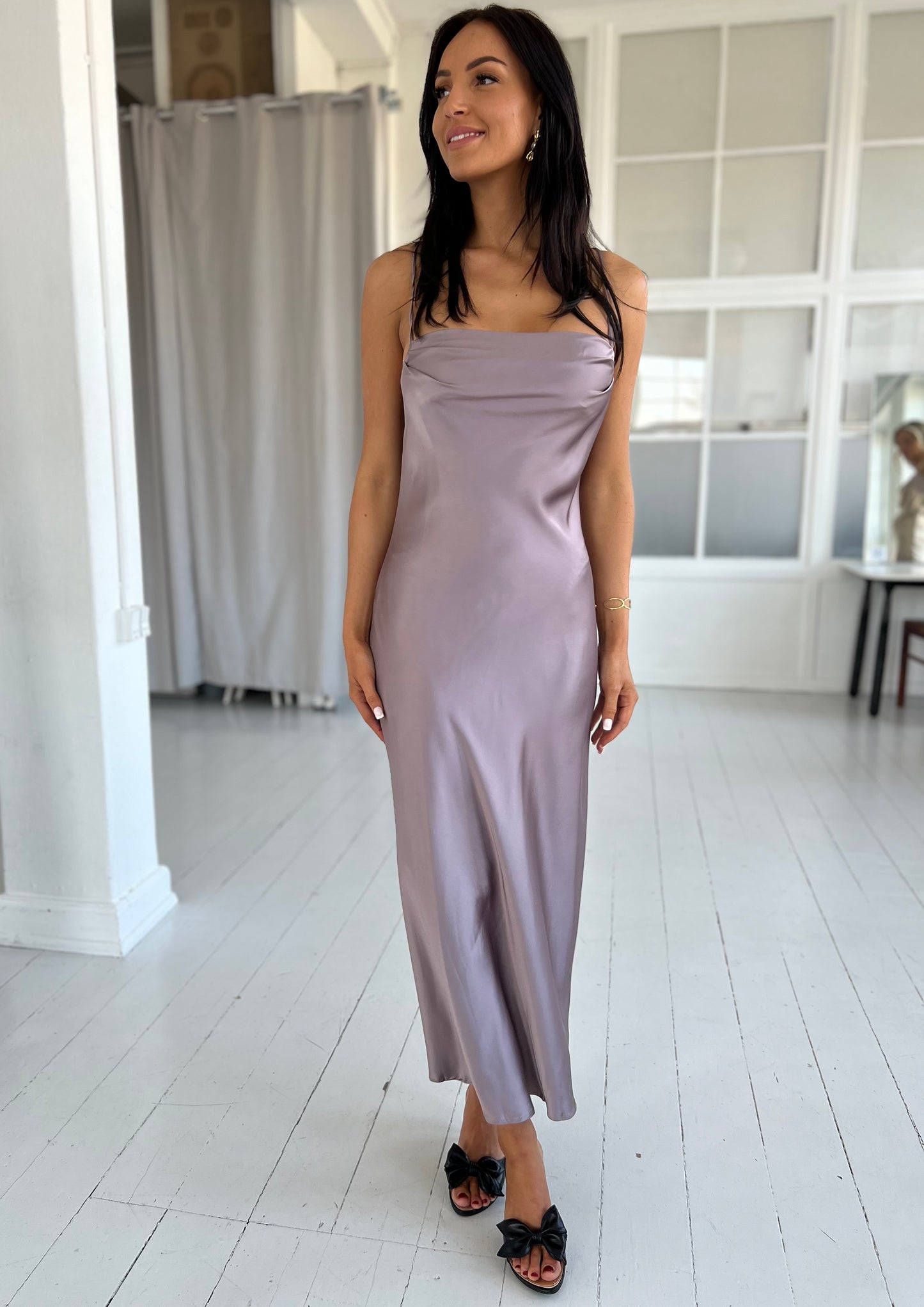 Lily satin lavender dress (685)