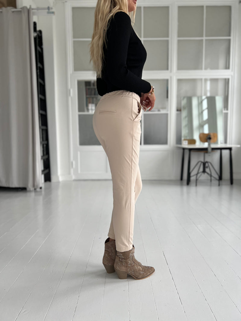 LM beige pants