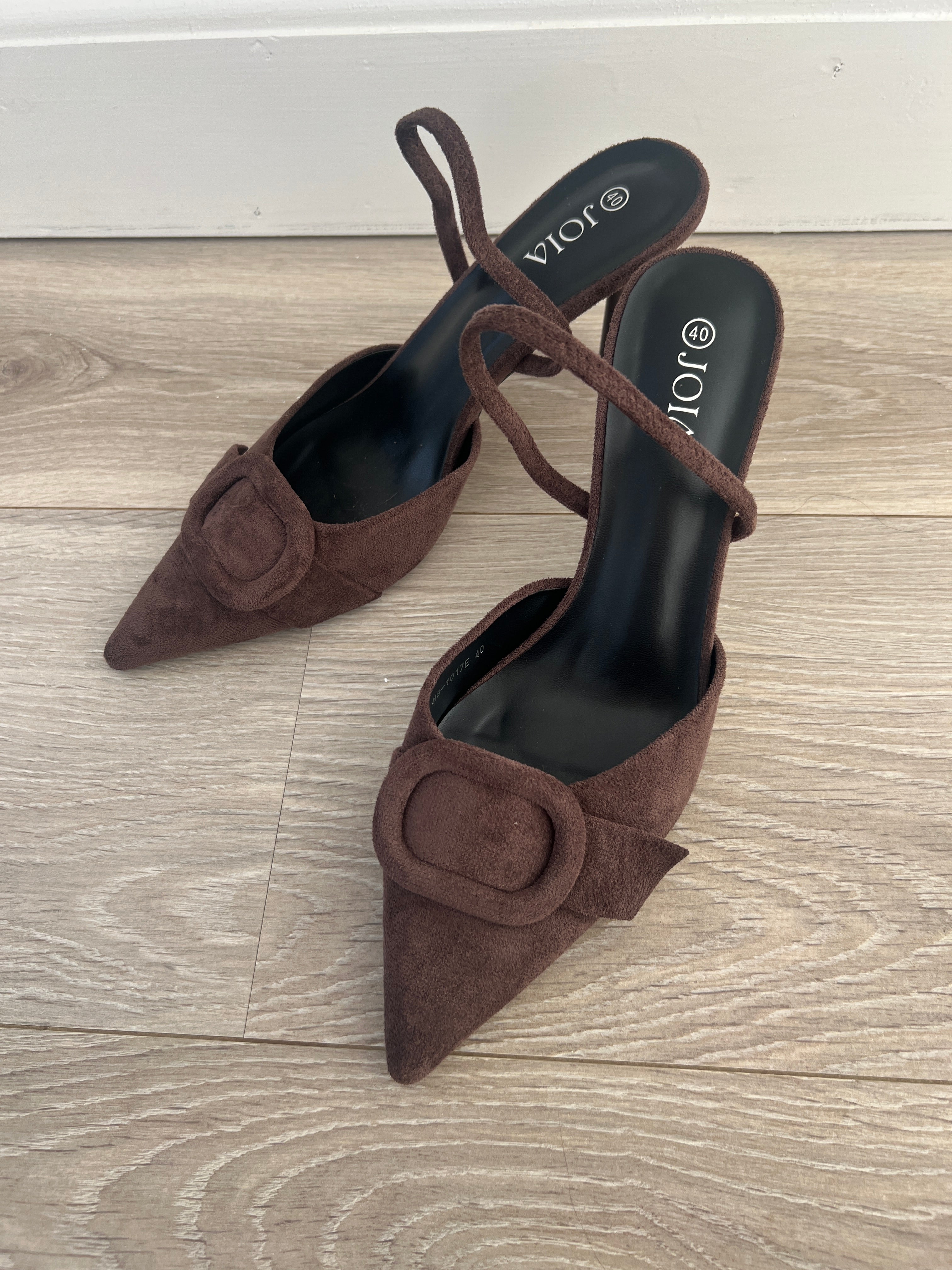Joia dark brown pumps
