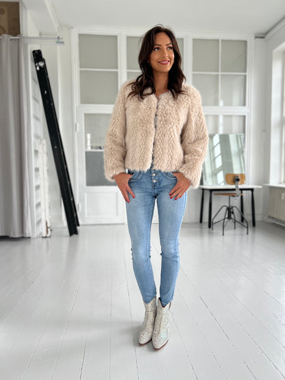 Flam beige fur jacket (01)