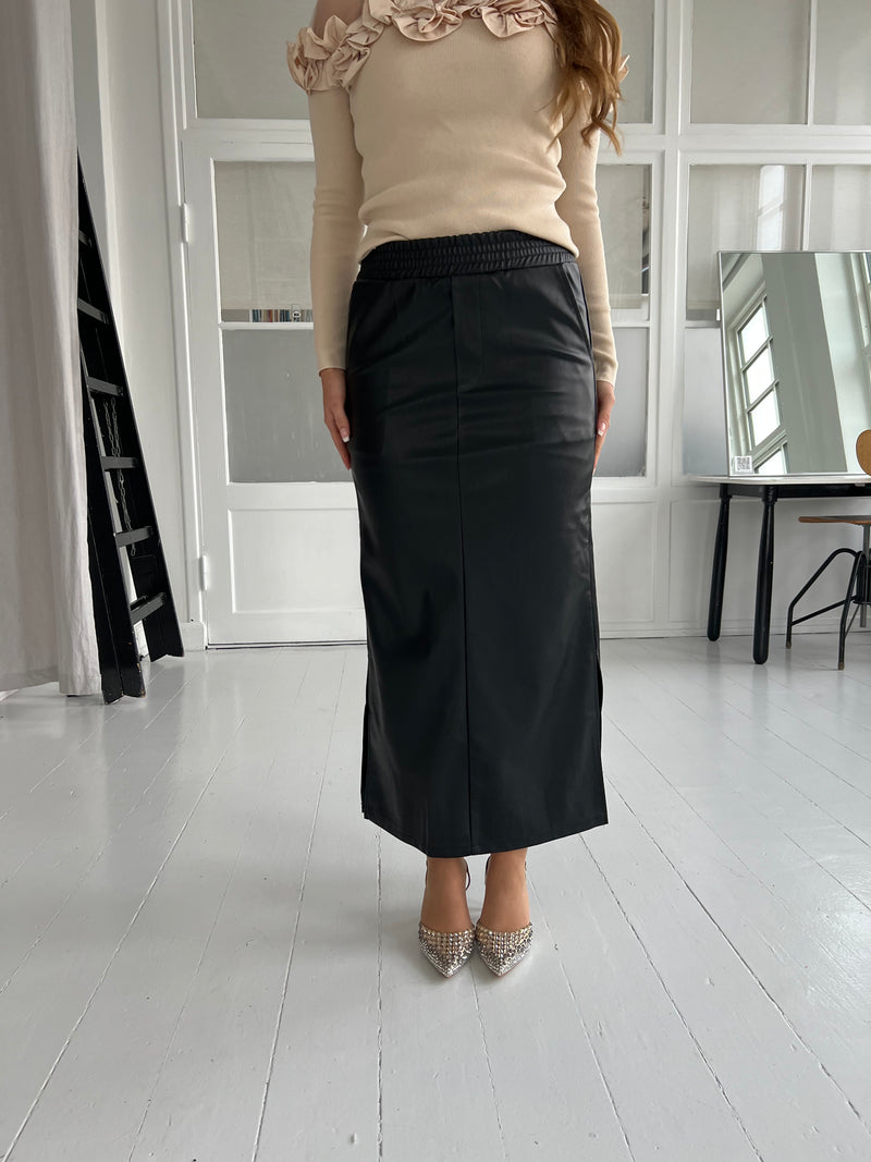 Its may black skirt (9688)