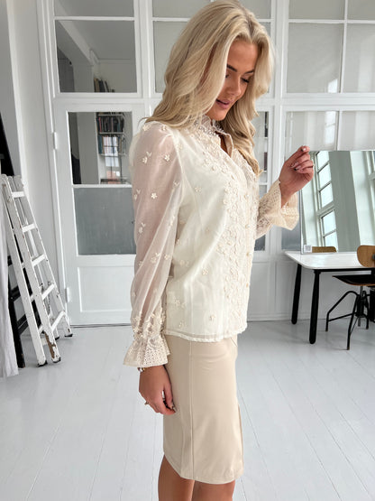 Azaka beige flower blouse (1798)