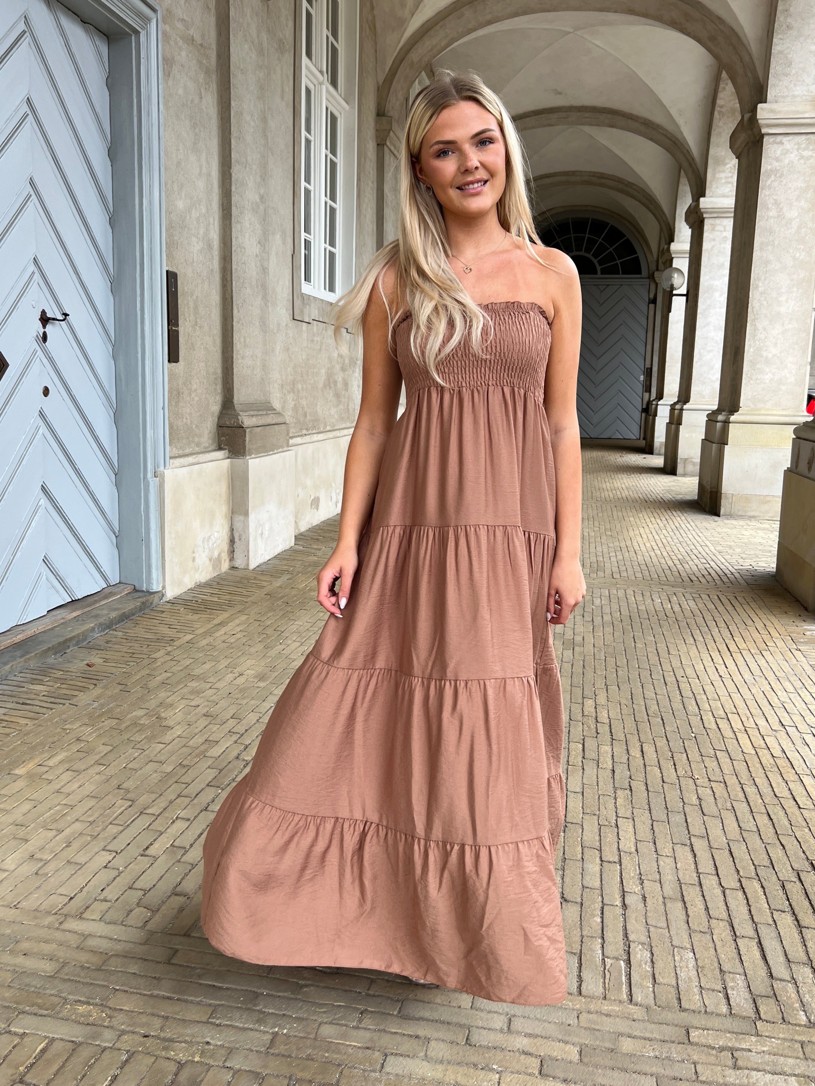 Syma caramel summer dress