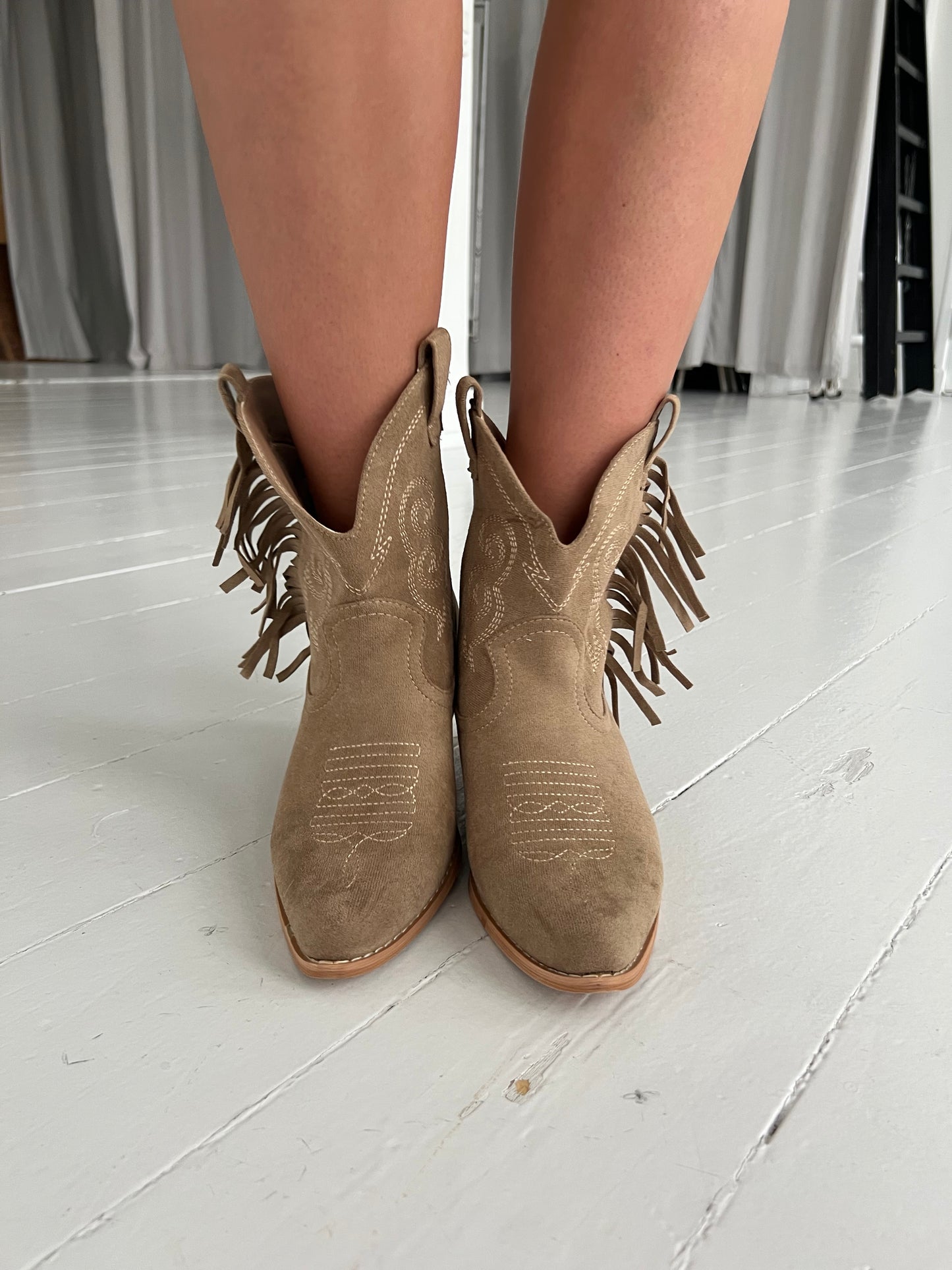 Belle Ankle fringe boot fra webshoppen Aaberg Copenhagen