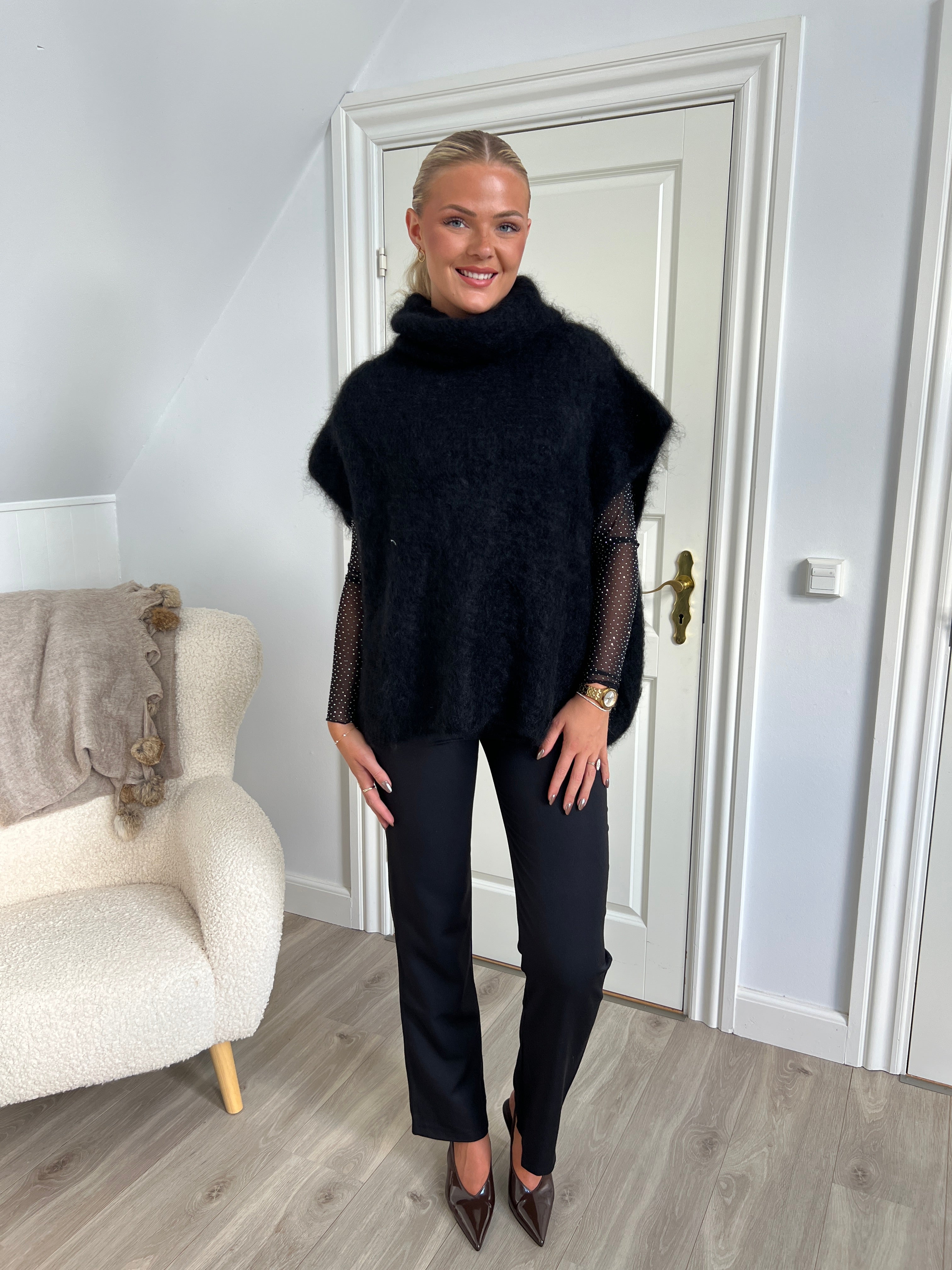 BCBJOERK rollneck vest - Black