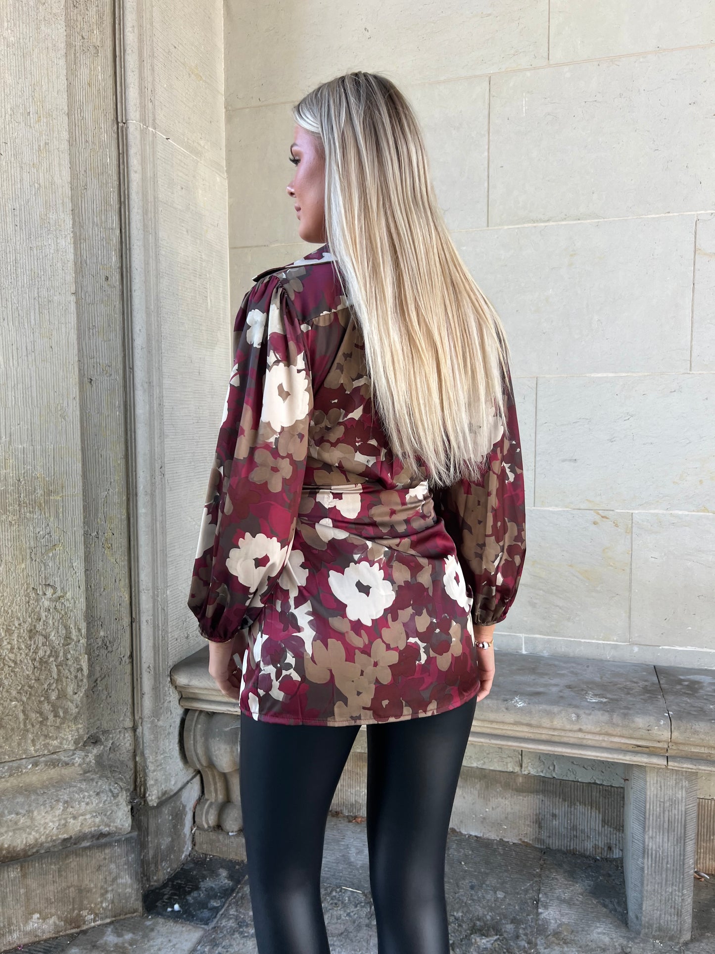 Bella bordeaux blouse