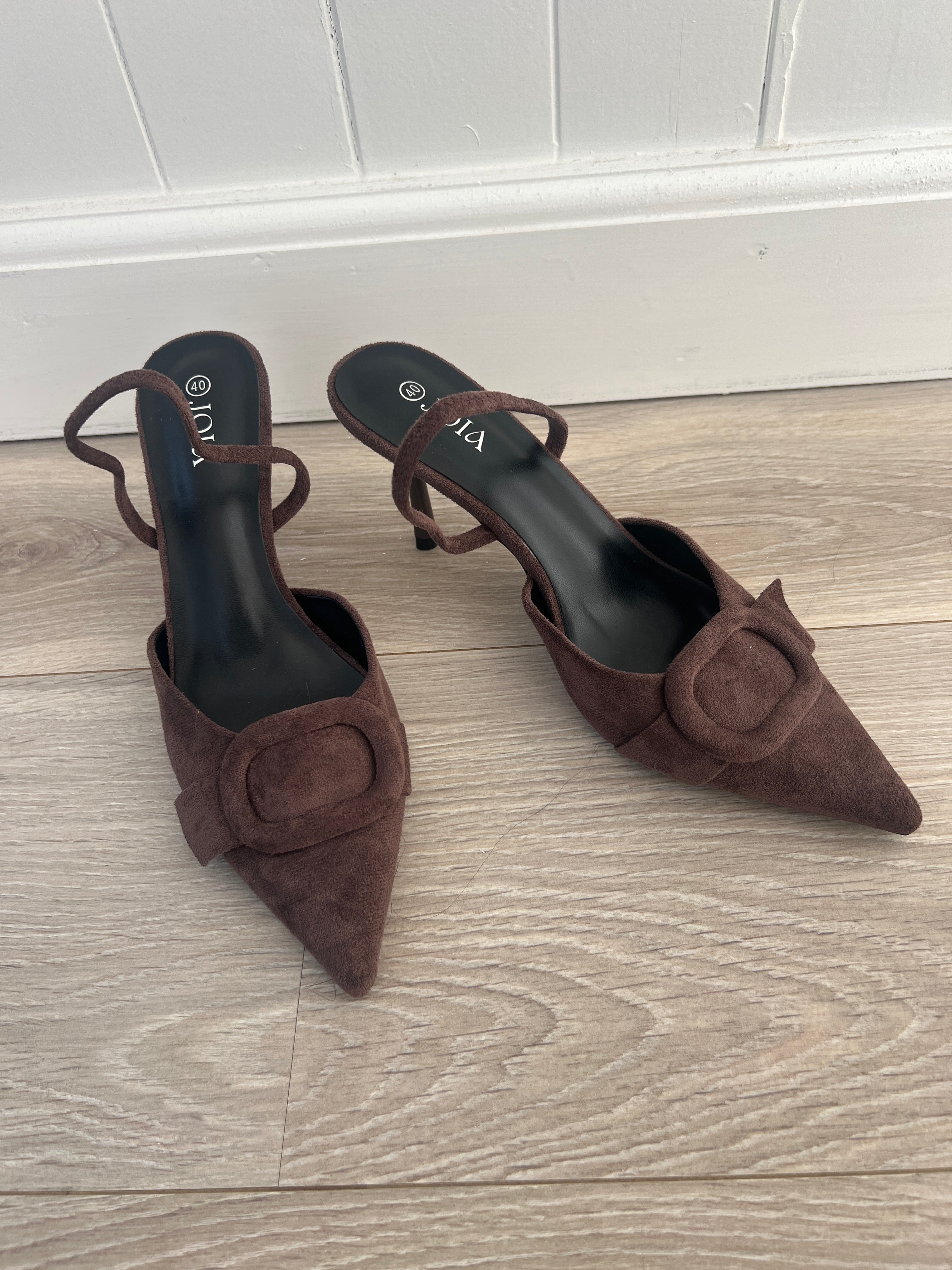 Joia dark brown pumps