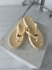 Rosaly ecru flipflop.