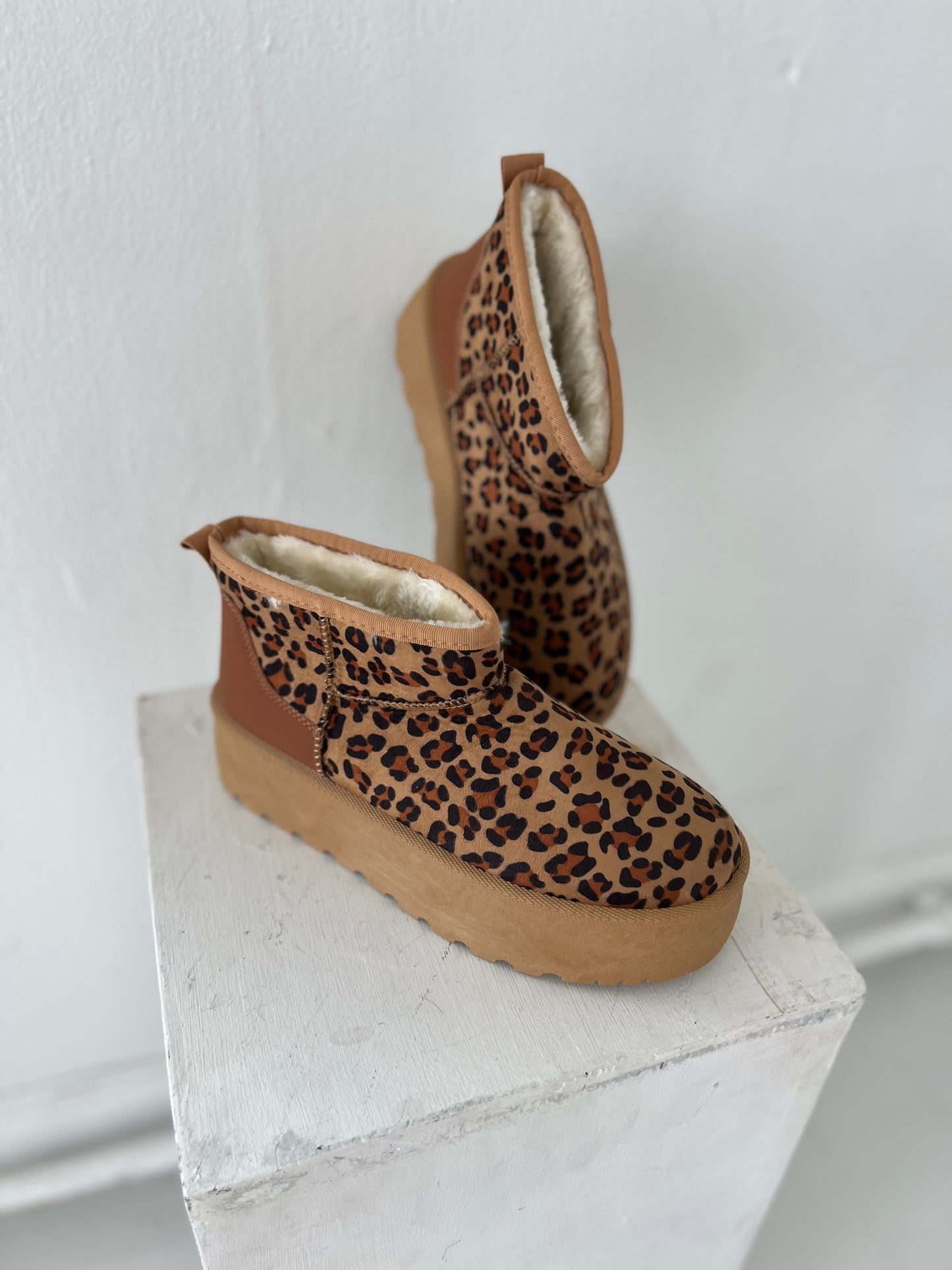 Covana leopard teddy boots (3315)