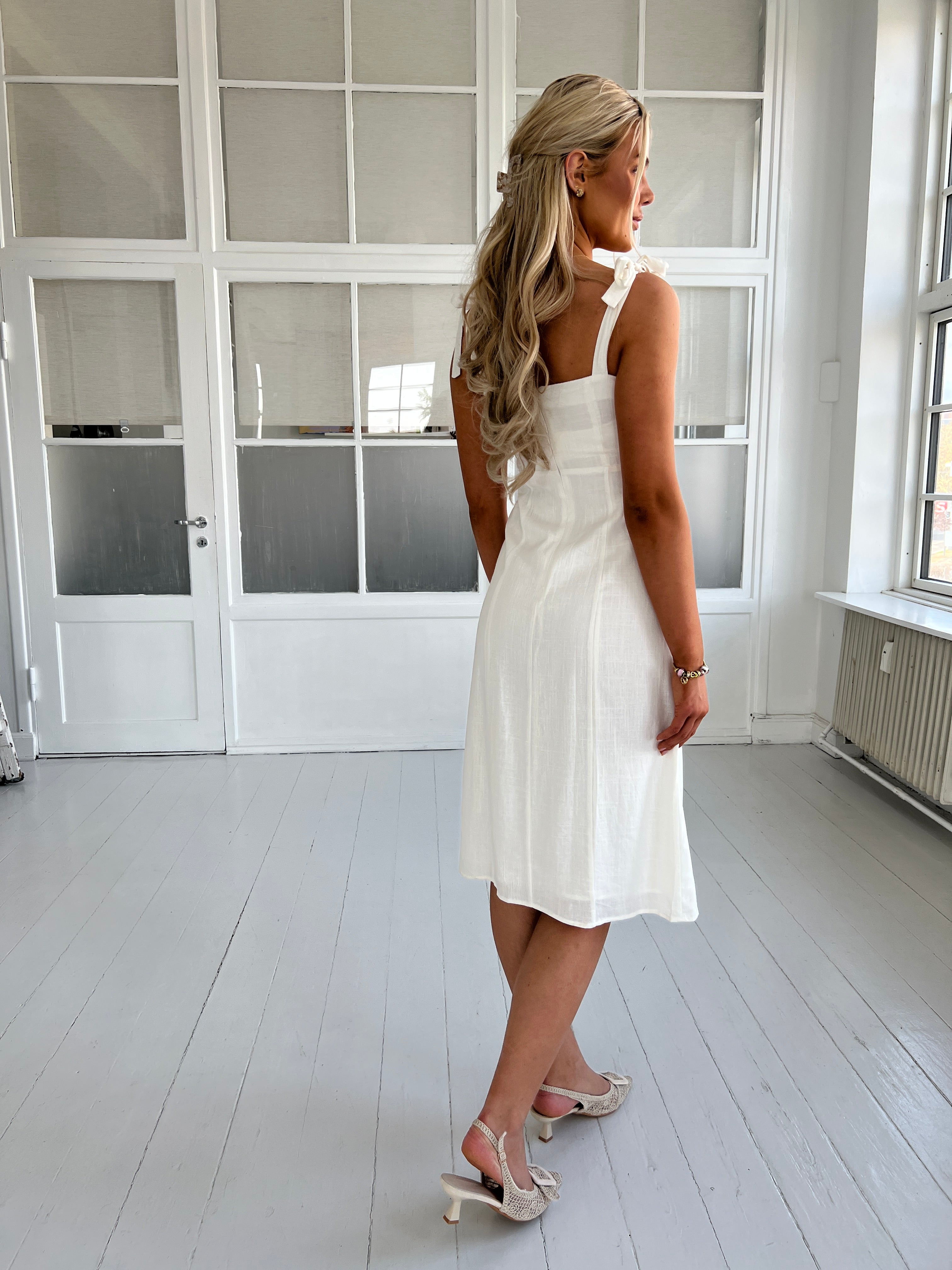 Eight luxe white linen dress