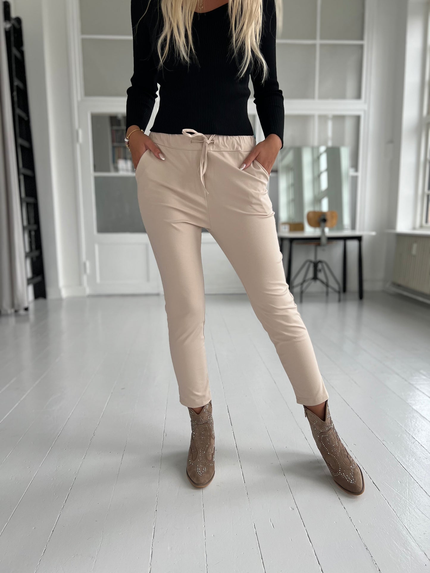 LM beige pants