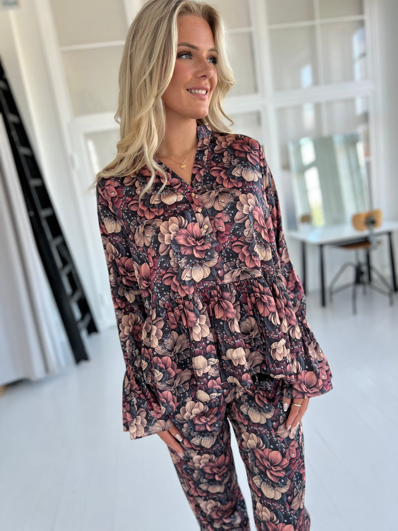 Gaspar Lido flower blouse (7325) fra webshoppen Aaberg Copenhagen