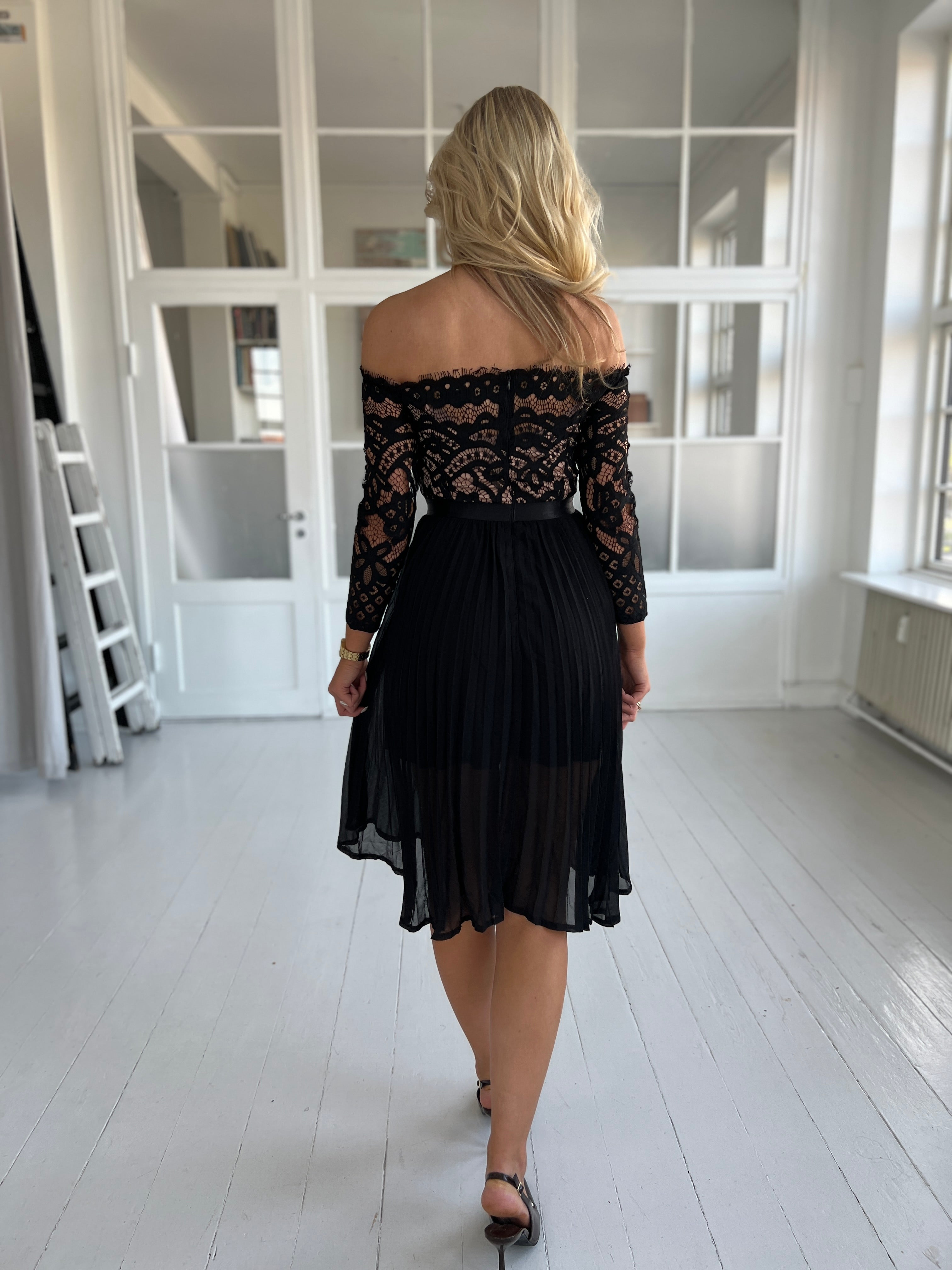 Lily McBee plissé dress