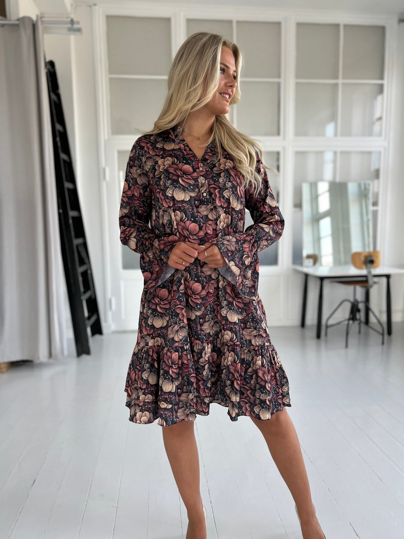 Gaspar lido flower dress (6337) fra webshoppen Aaberg Copenhagen