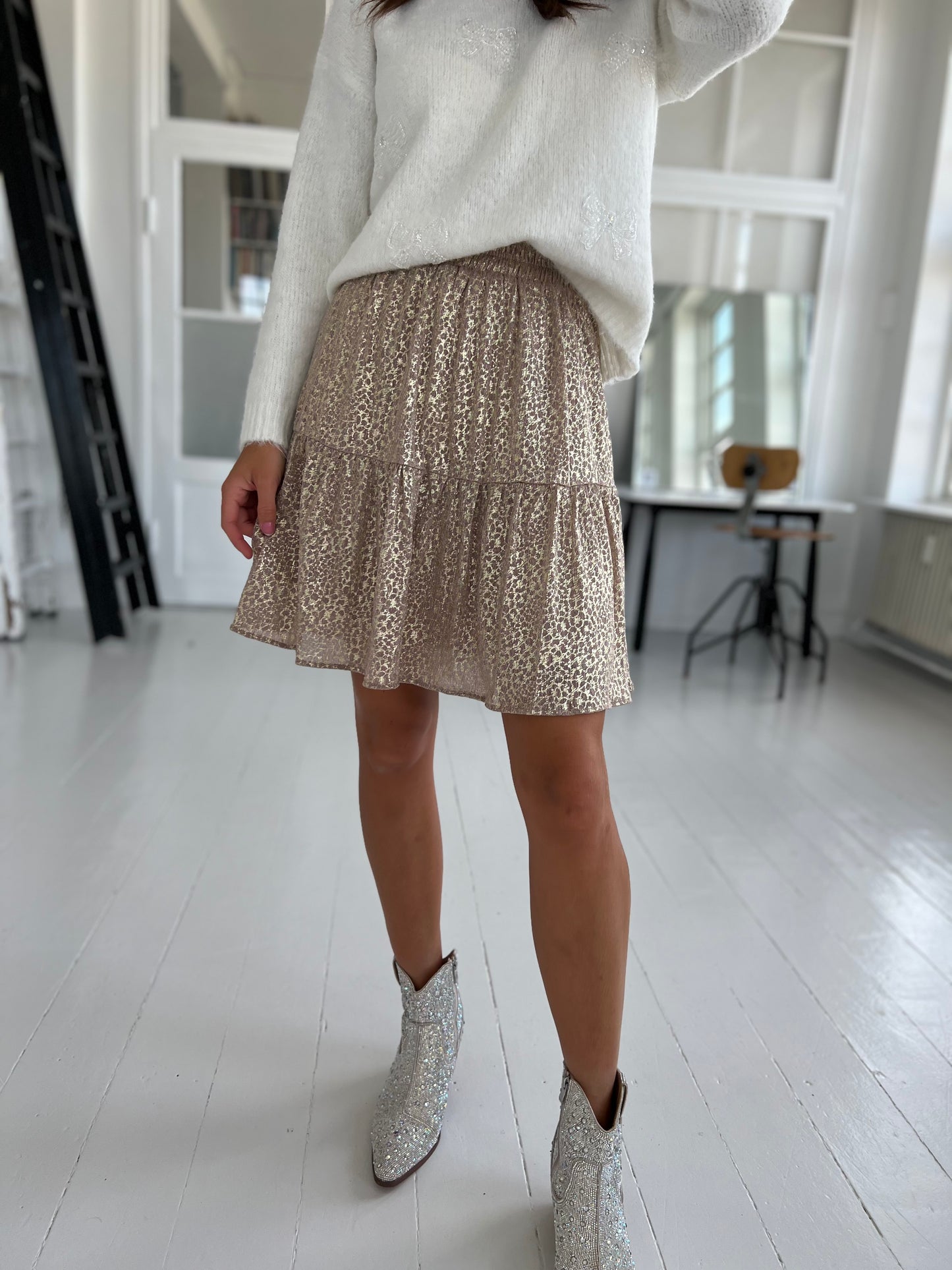 In April taupe skirt (3033)