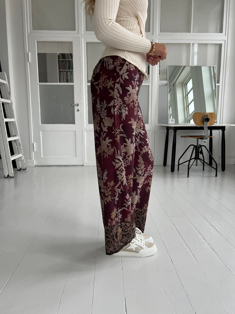 Bellice bordeaux satin pants