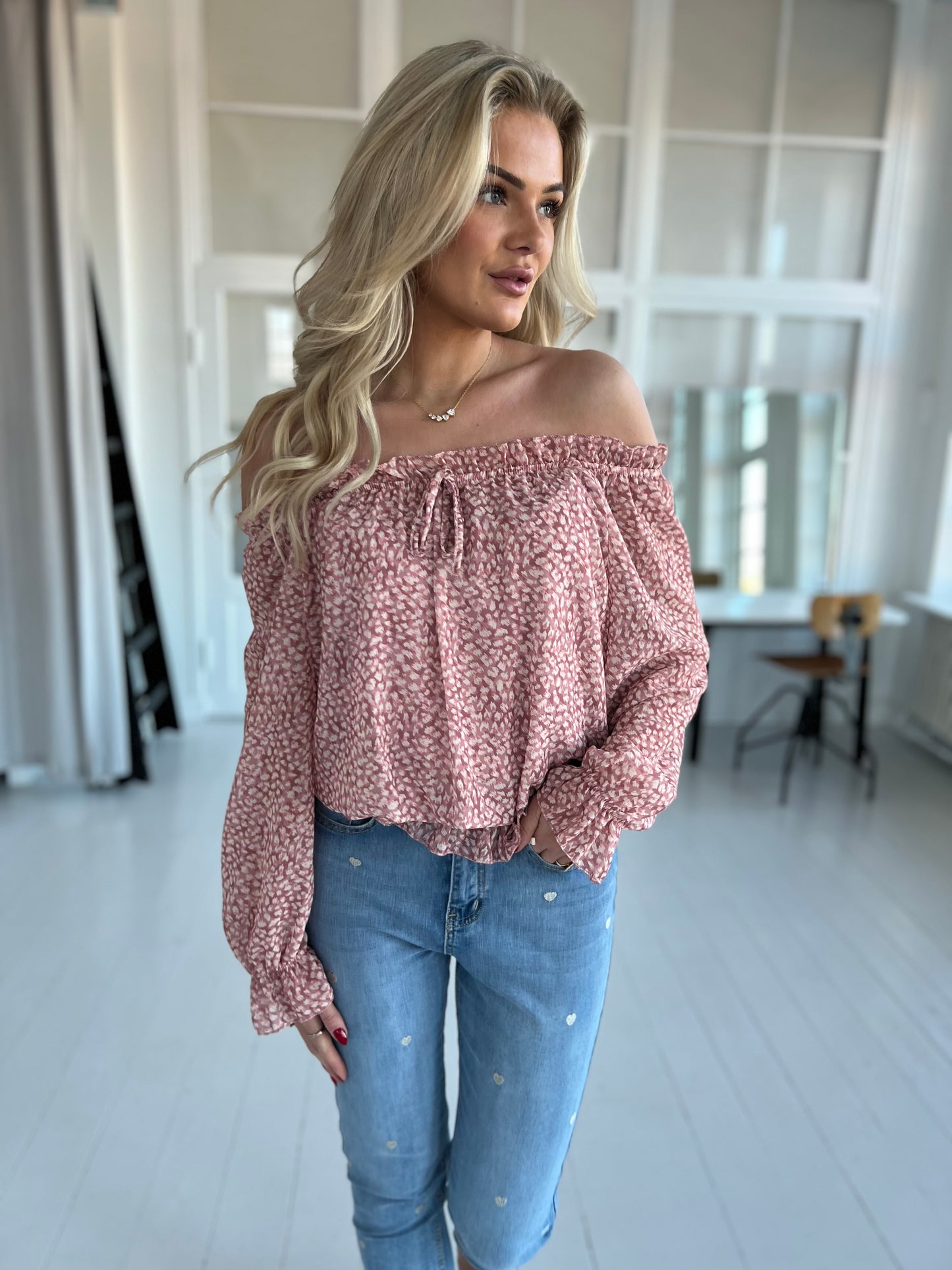 Latino rosa flower blouse (9039)