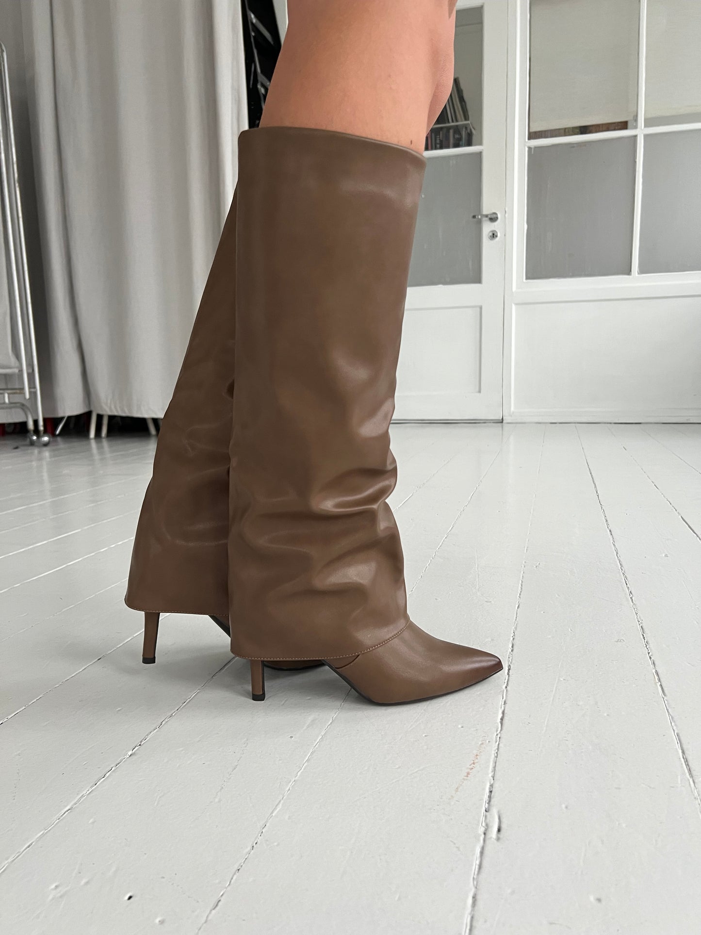 Belle Taupe boot (6149)