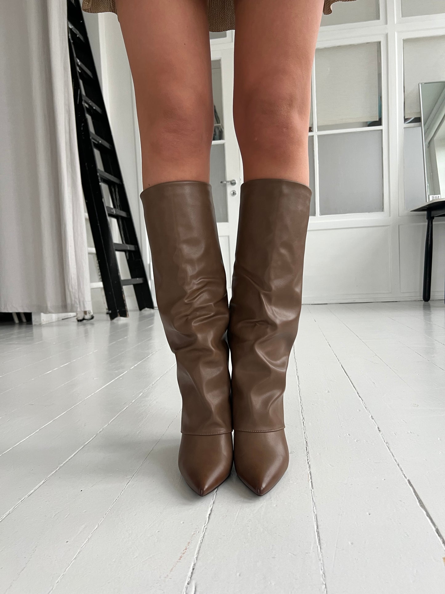 Belle Taupe boot (6149)