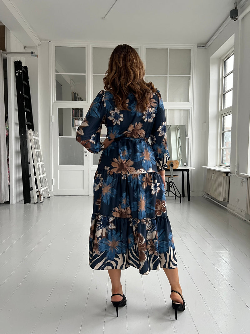 Bianca blue flower dress-kjole-Aaberg Copenhagen