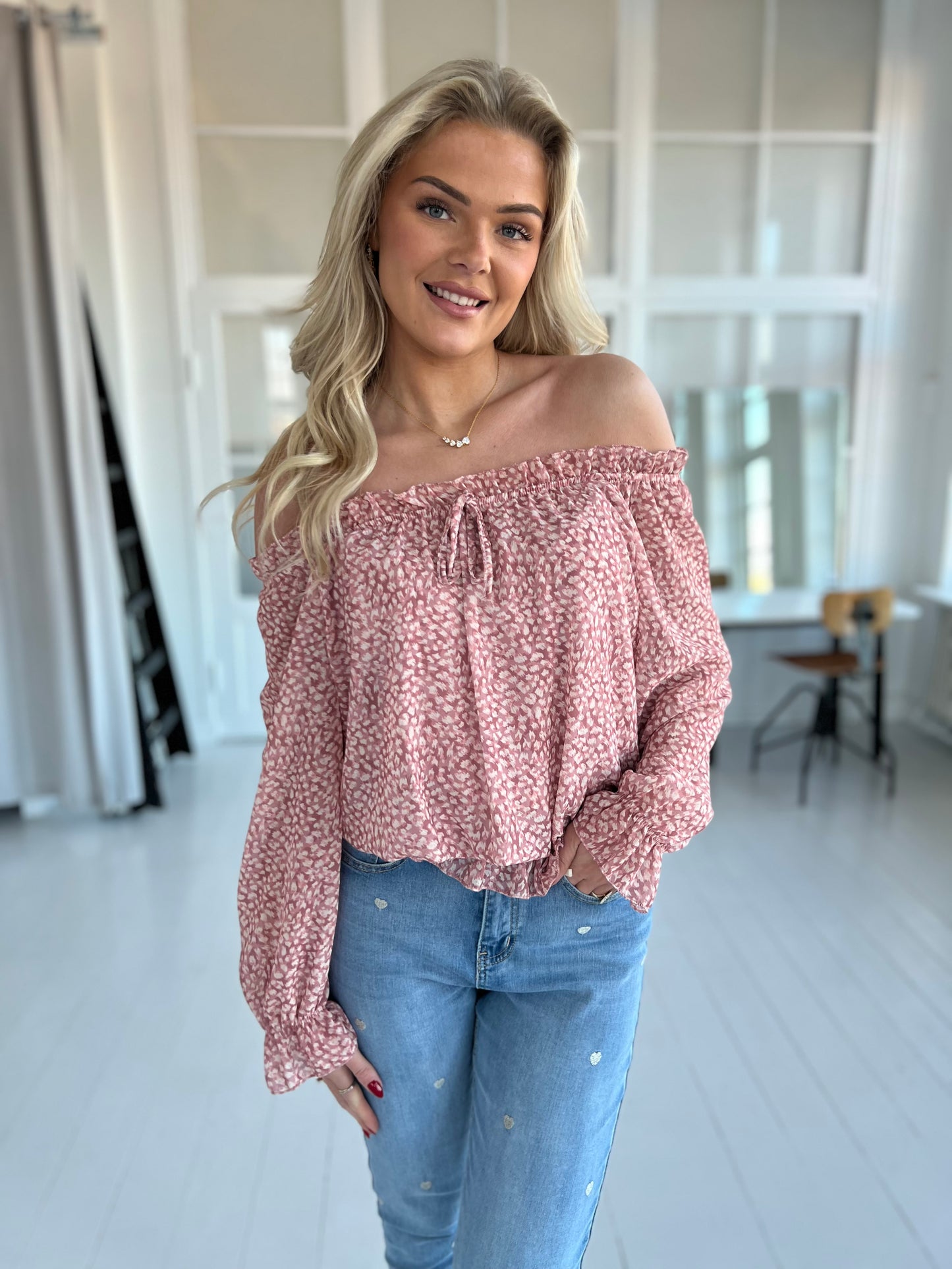 Latino rosa flower blouse (9039)