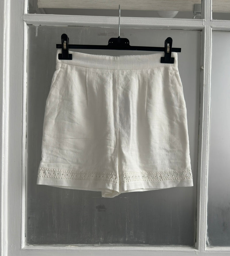 Majolica white shorts (9822)