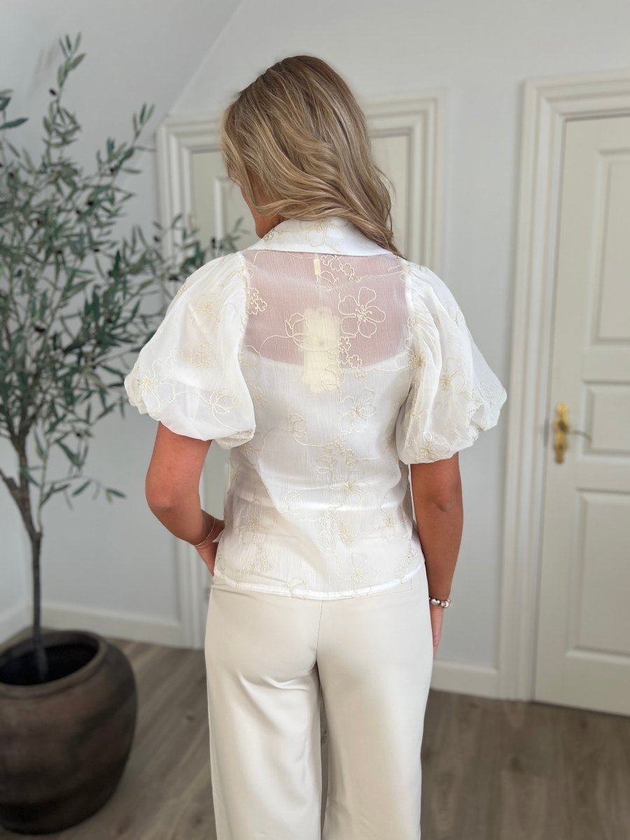 Azaka white romantic blouse - Aaberg DK