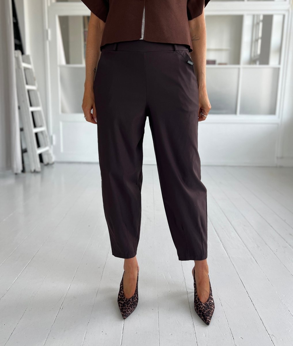 BCBEVERLY Barrel pants - Coffee - Aaberg DK