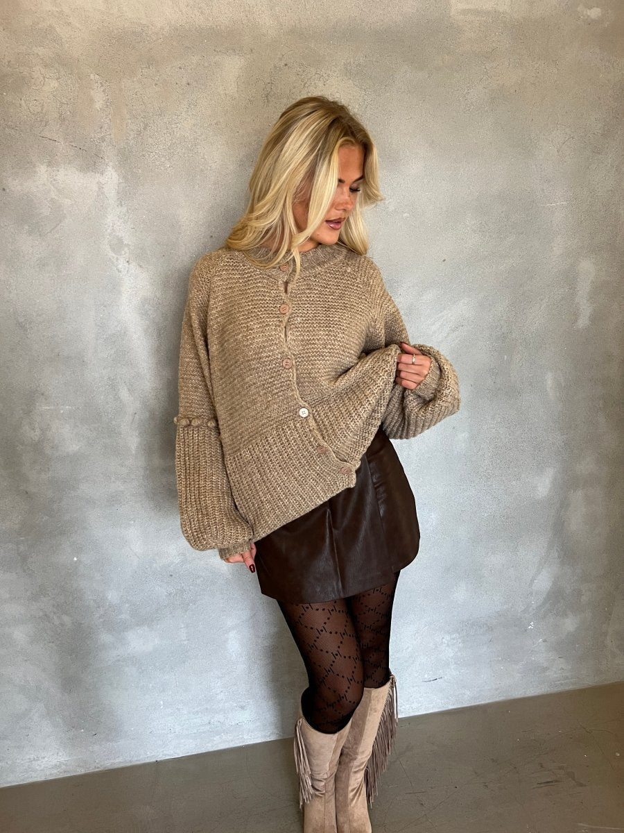 Chunky knit cardigan with pom - poms - Aaberg DK