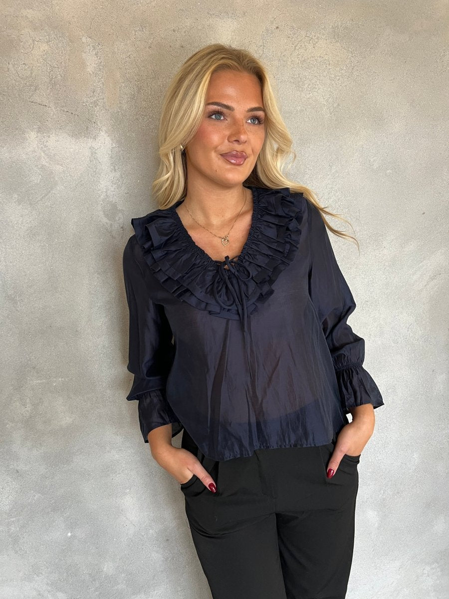 Continue - Bluse - Jody L/S - Navy blue - Aaberg DK