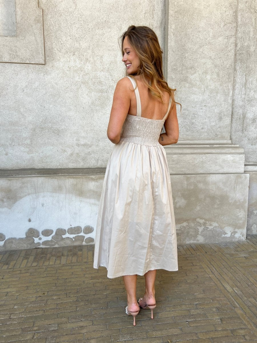 Eight luxe beige dress - Aaberg DK