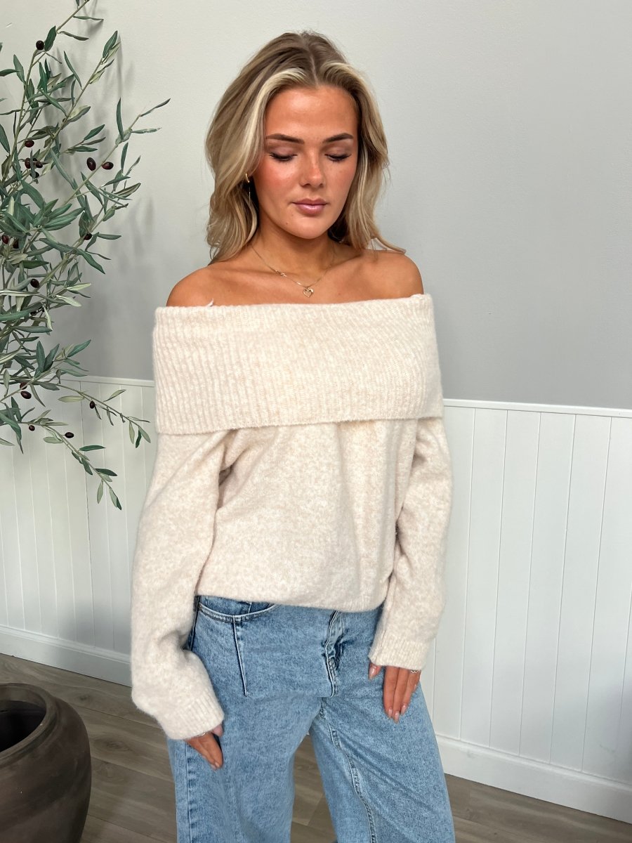 Enjoy beige off shoulder knit - Aaberg DK