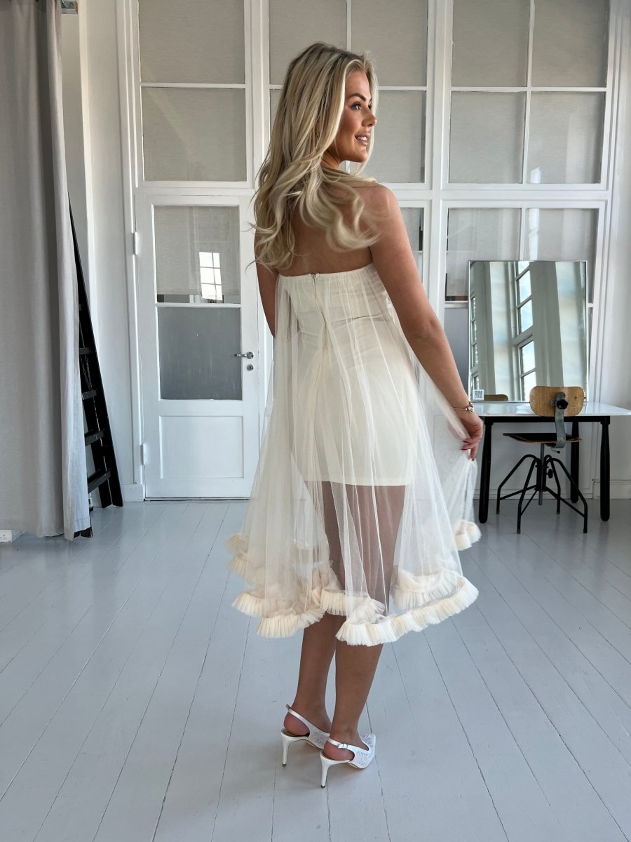 Lily McBee cream doll dress - Aaberg DK