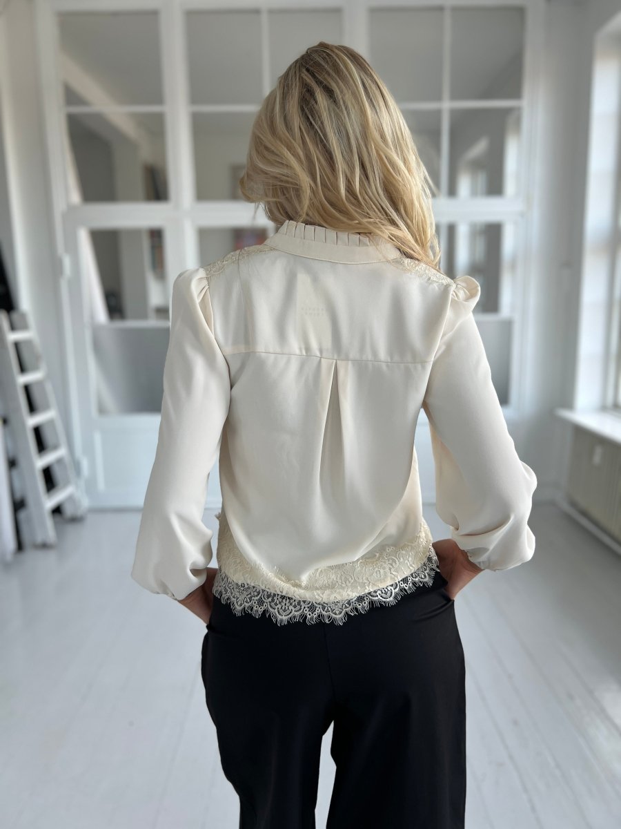 Sisters Point gyla blouse Creme - Aaberg DK