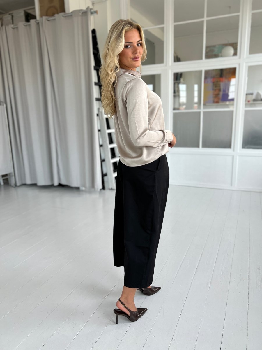 Sisters Point Velka Shirt Champagne - Aaberg DK